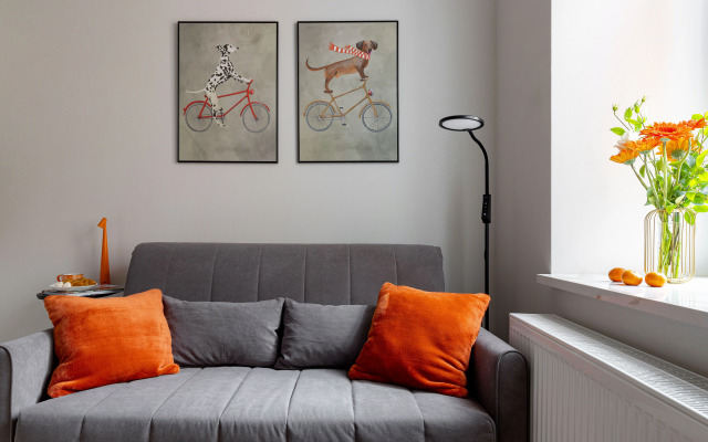 Dizaynerskaya studiya Orange Room u Nevskogo prospekta Flat