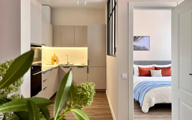 Atmosfera Sna V Rezidentsiyakh Tikhomirov Flat