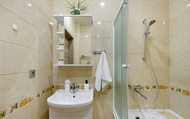 2k na 6 chelovek v samom tsentre Flat