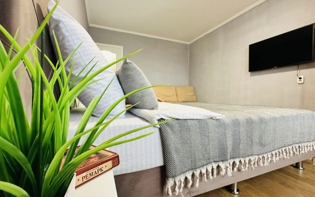 Uyutnaya Odnokomnatnaya Nedaleko Ot Trk Planeta Flat