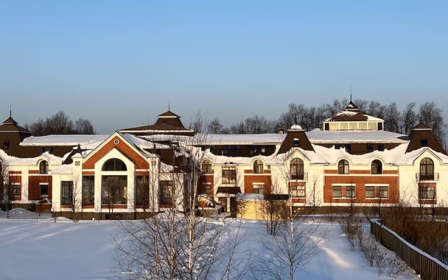 Villa Alpina Hotel