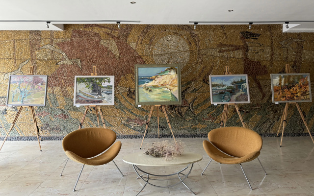 Ukraina Hotel