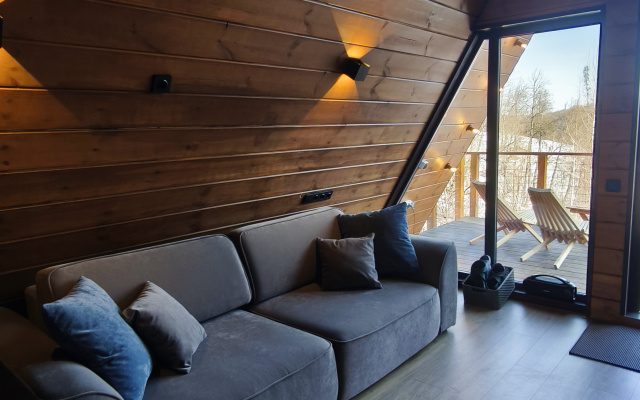 Частный дом Кpacныe Cкалы (Loft)