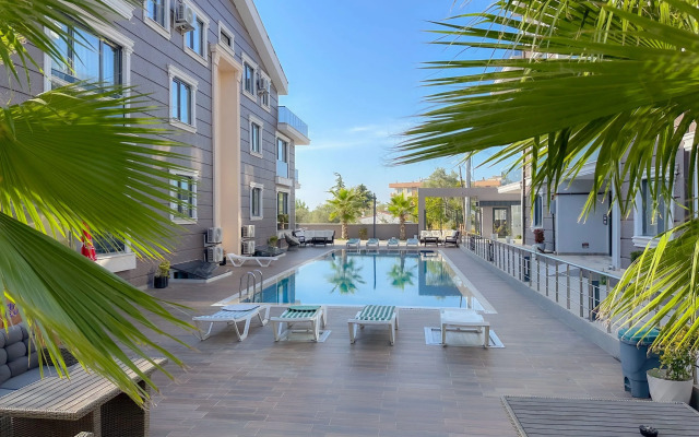 Апарт-отель Flower City Suits