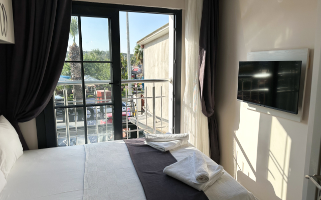 Bed&Breakfast Marina Lora Hotel