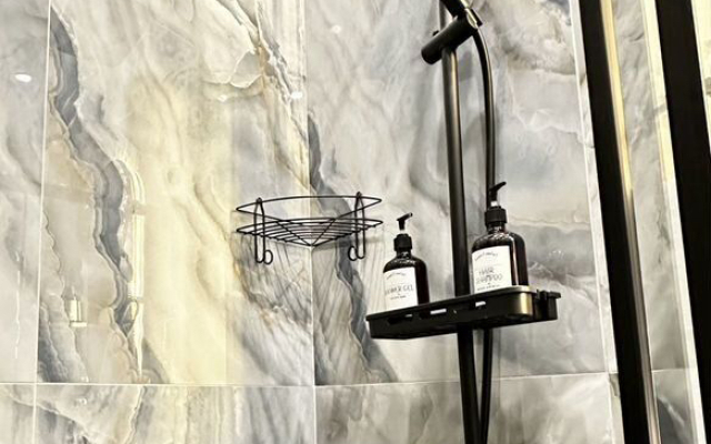 Komfort+ 2 Gostya  Okolo Kremlya S Vidom Na Tsentr Goroda Apartments - Apartment in 카잔 - Photo 5