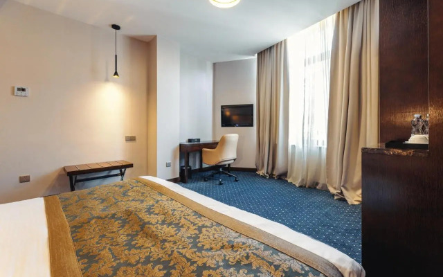KMM Hotel
