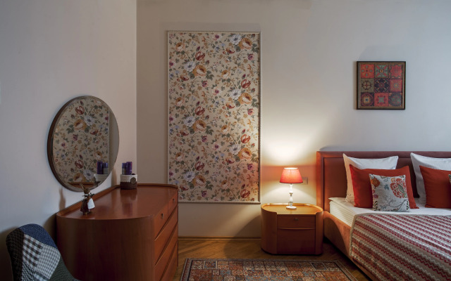 PoliArt Hotel