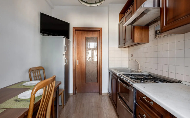 Апартаменты БонАпарт 3-х комнатные на Большой Дорогомиловской 9