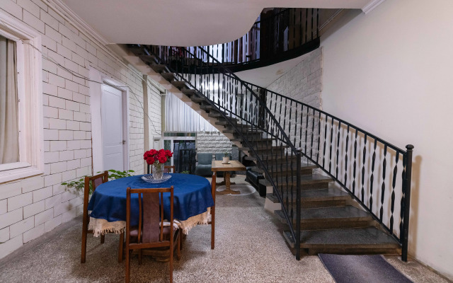 Anna's Guest House Gori Guest House