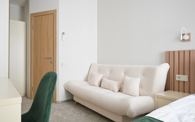 Mirum Hotel