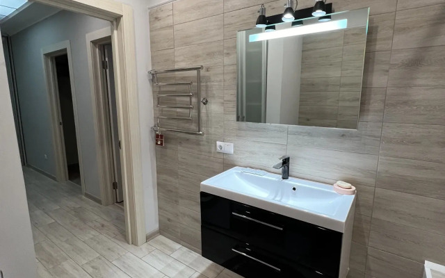 V Novom Rayone Vostok Flat
