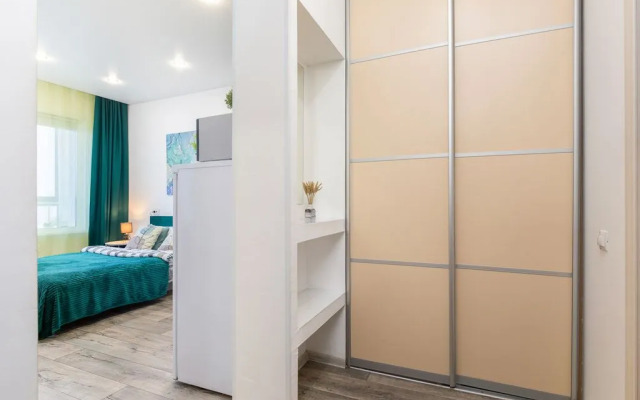 Апартаменты светлые на 16 этаже