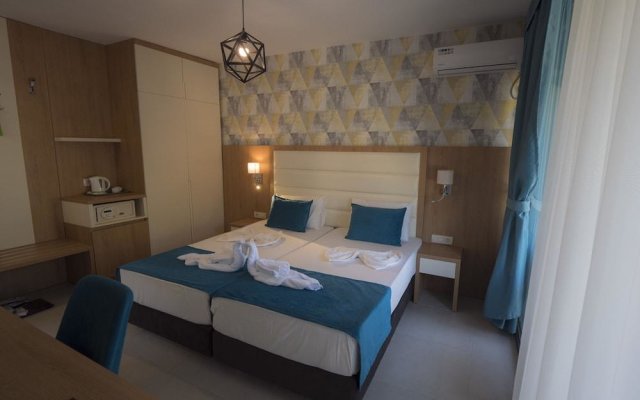 Pearl Beach Hotel