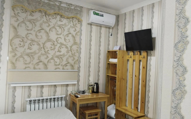 Allanazar Ota Guest house