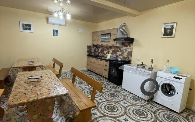 Luchik Guest House