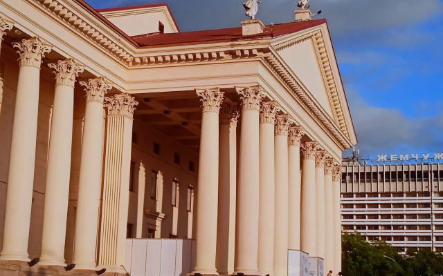 Uyutnaya S Vidom Na More Flat