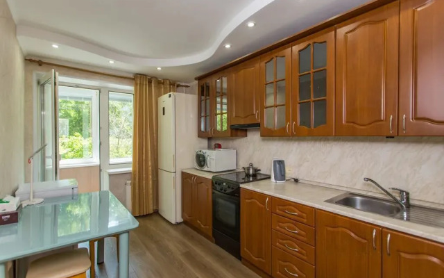Na Prospekte Okeanskiy 90 Flat
