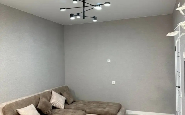 Yevroklass v sovremennom stile Flat
