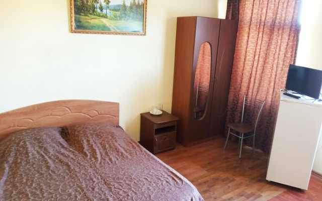 Uyut na Dekabristov Guest House