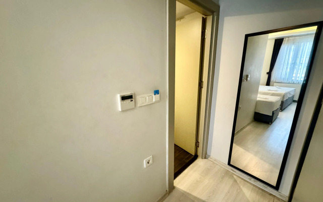 Aram Edessa Hotel