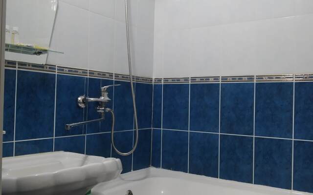 Yevrodvushka Dve podushki u Kolosa Flat