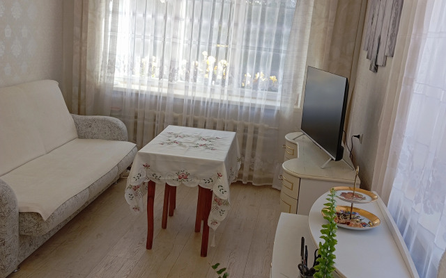 Квартира Светлая веселая единичка в двух километрах от ЖД вокзала