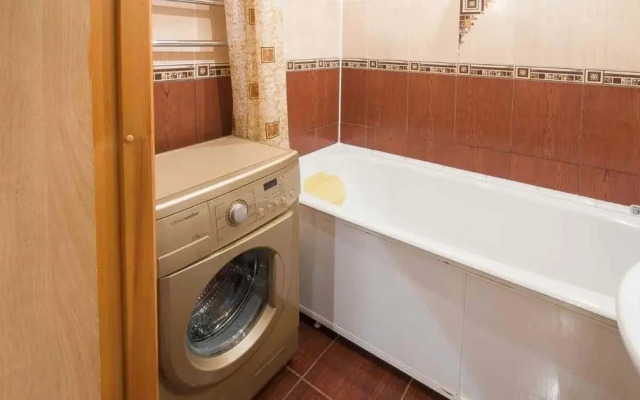AppartDeLuxe na Ulitse 78-y Dobrovolcheskoy Brigady 21 Flat