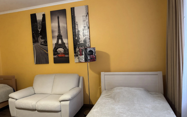 Апартаменты Большая двухкомнатная квартира