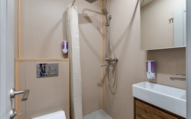 Apart-otel' Selfric