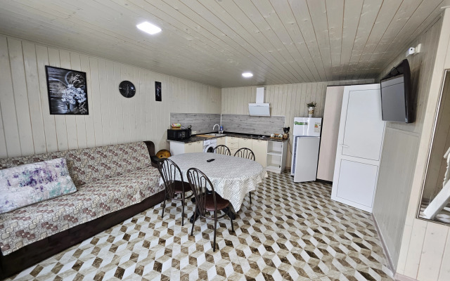 Гостевой дом С.Знаменское- пляж Беляус