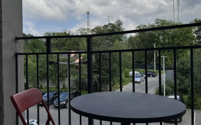 Uyutnaya Ryadom S Korolevskimi Vorotami Flat