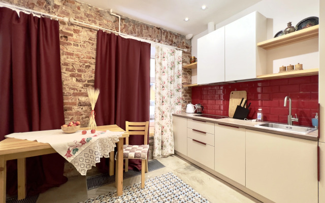 Апартаменты Яркие Апартаменты рядом с Дворцовой площадью