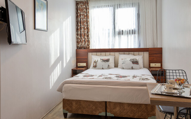 Pera Sultan Suite Hotel