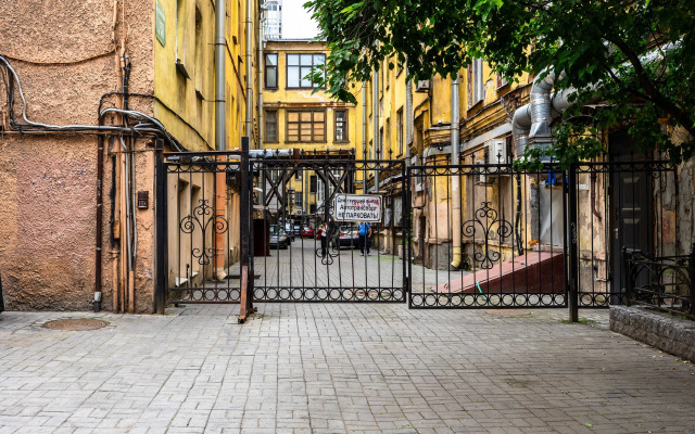 Апартаменты MyHomeYourHome на Некрасова 1\38