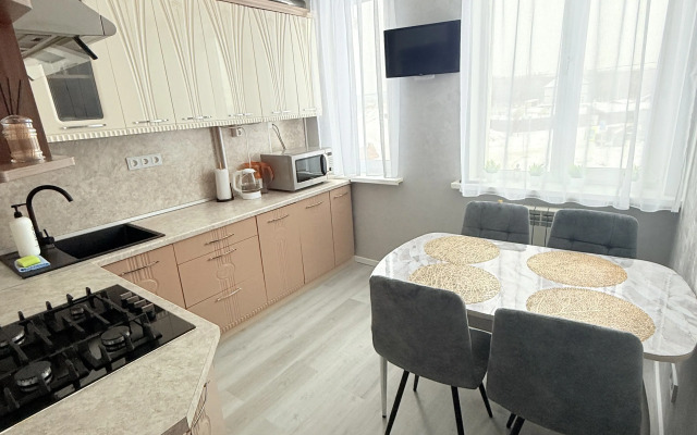 Квартира Комфортная просторная двухкомнатная