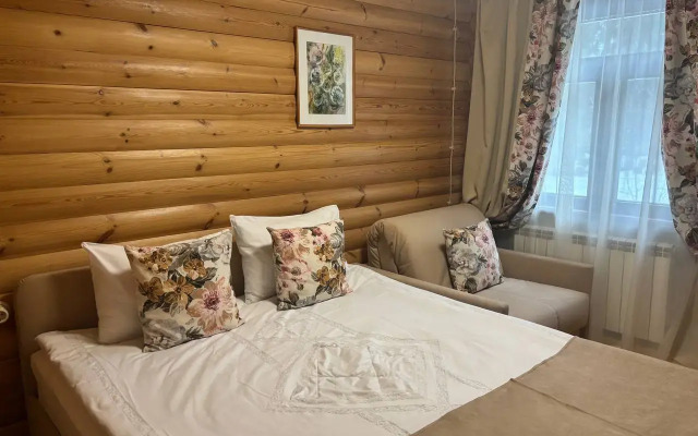 Udivitelnaya Derevnya Mandrogi Tourist Complex