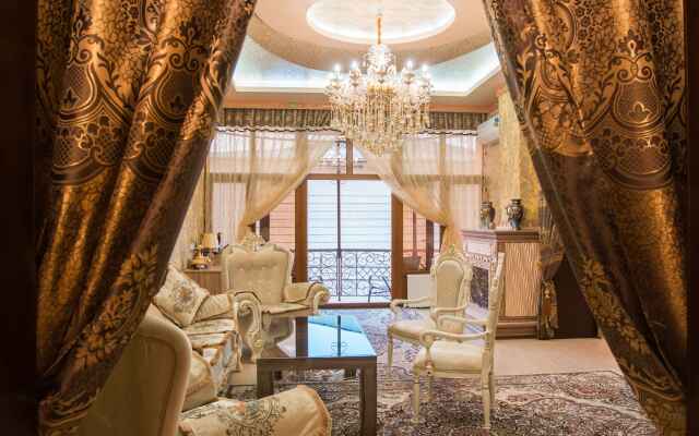 Отель Caravan Castle Boutique  Hotel