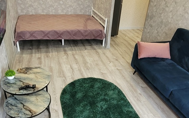 3-h Komnatnaya na Knipovicha Flat