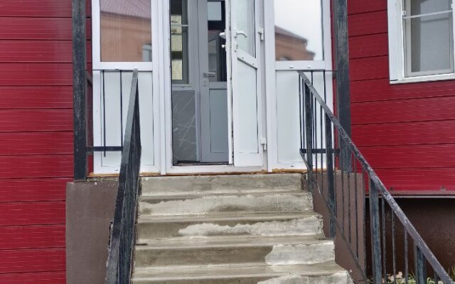 Квартира с Отдельным Входом на Полиграфистов