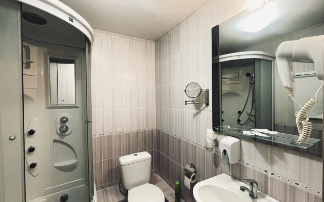 Отель Визит