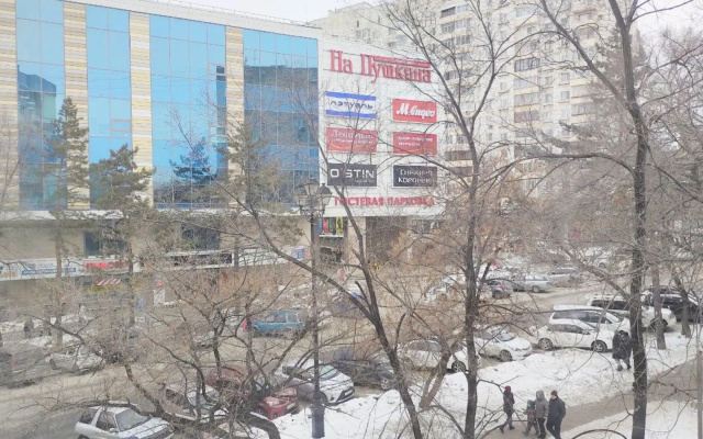 Квартира Рента27.Ру в центре у Парка на прудах
