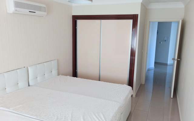 My Marine Residence Lux Sea View