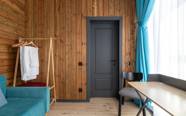 Zeleny Lug Private house