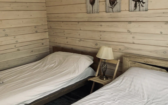 Shale V Lesu Guest house