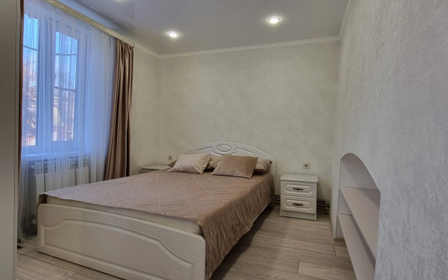 Na Ul Krasnoarmeyskaya 16 Flat