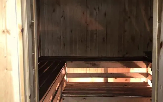 Пятиместный коттедж Сандал 1