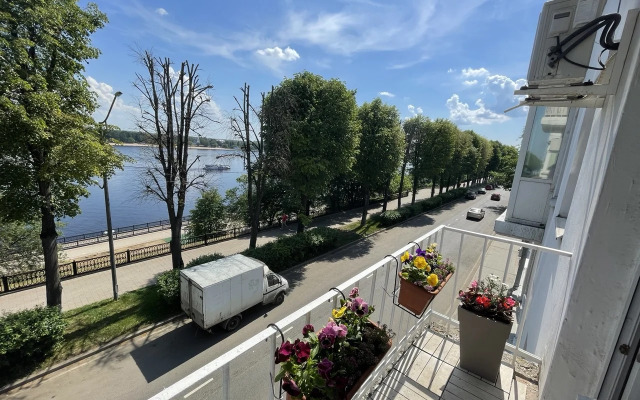 Апартаменты с Видом на Волгу