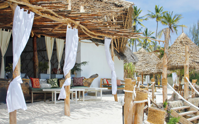 Aya Beach Bungalows Hotel