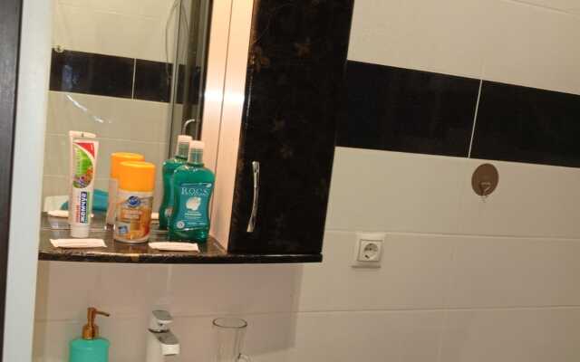 Квартира уютная студия в районе ЖД